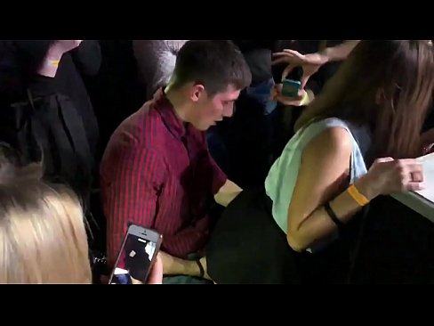 ❤️ Sesso reale in un nightclub russo. Ragazza russa di 18 anni nell'ano e nella vagina scopata in un nightclub Porno vkal it.vegasservice.ru ❤️